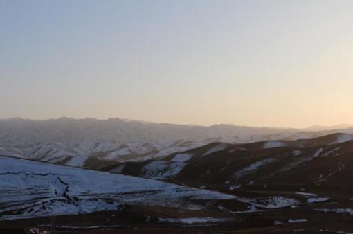 11����Ѯ�Ĵ���ɽ�ѱ��}�}��ѩ���w������� �z��